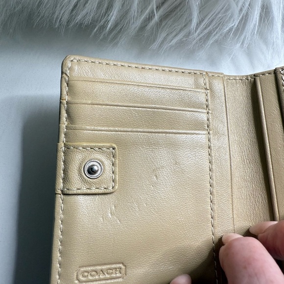 Coach Signature Canvas & Patent Leather Bifold Wallet Vintage | Good Condition - Picture 5 of 7